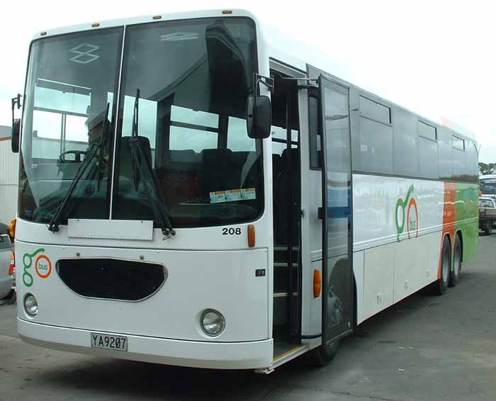 Go-bus Nissan Diesel CB31N Fairfax 208